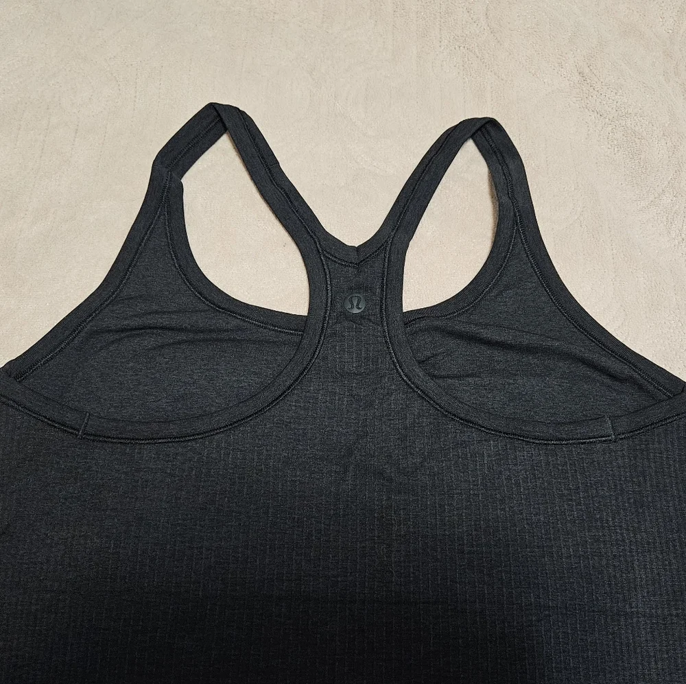 Lululemon Ebb to Street Tank Black Sz 10 - Picture 9 of 10
